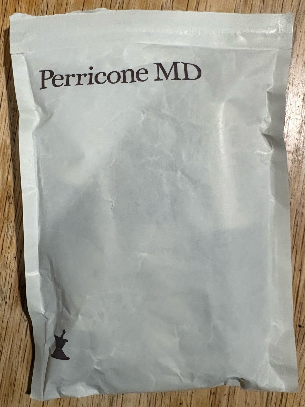 Perricone MD 5 Pc Products Lip Balm, Hand Cream, Eye Gel, Face Mist & Wipe